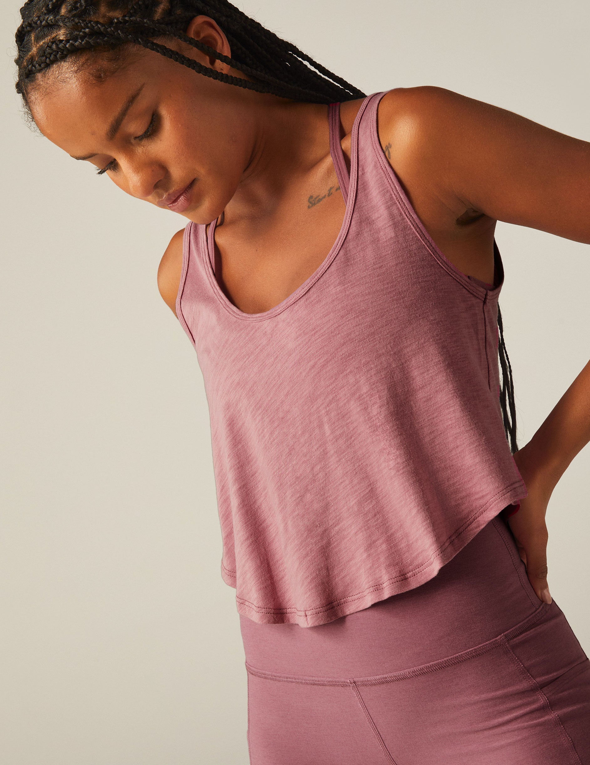 purple scoop neck tank top.