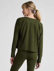 green scoop neck long sleeve relaxed fit top.