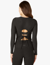 Featherweight Inner Circle Pullover