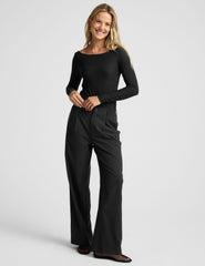 black boat neck long sleeve top.