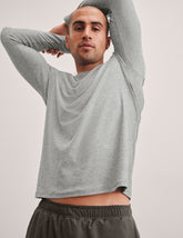 gray men's long sleeve top.