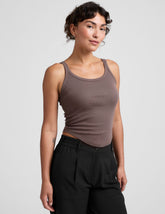 brown scoop neck ribbed tank top.