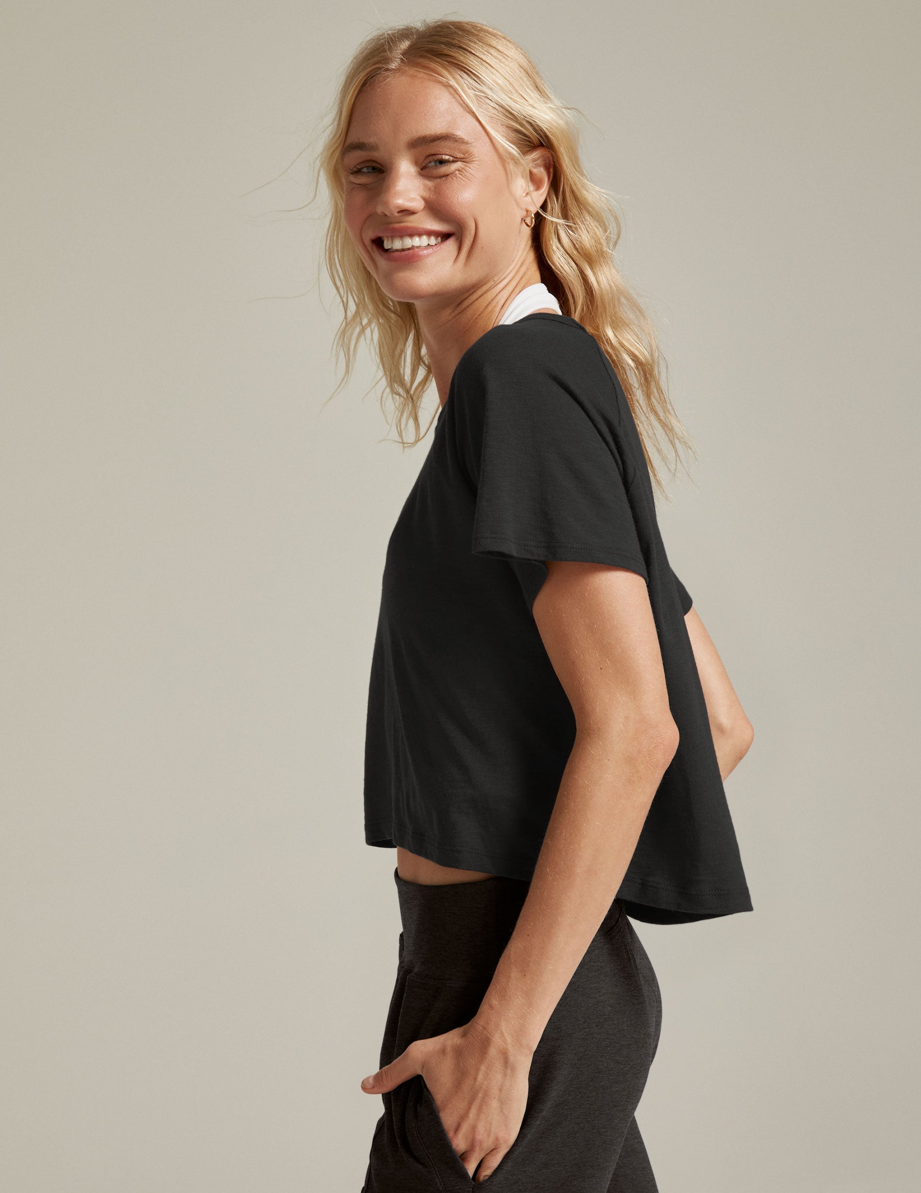 black short sleeve cropped high low tee