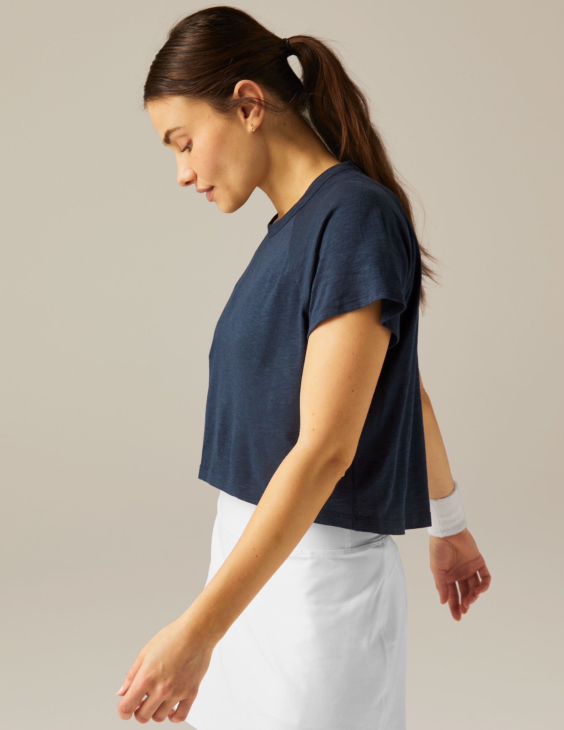 blue short sleeve cropped high low tee