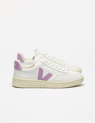 white low top VEJA sneakers with a purple logo detailing.