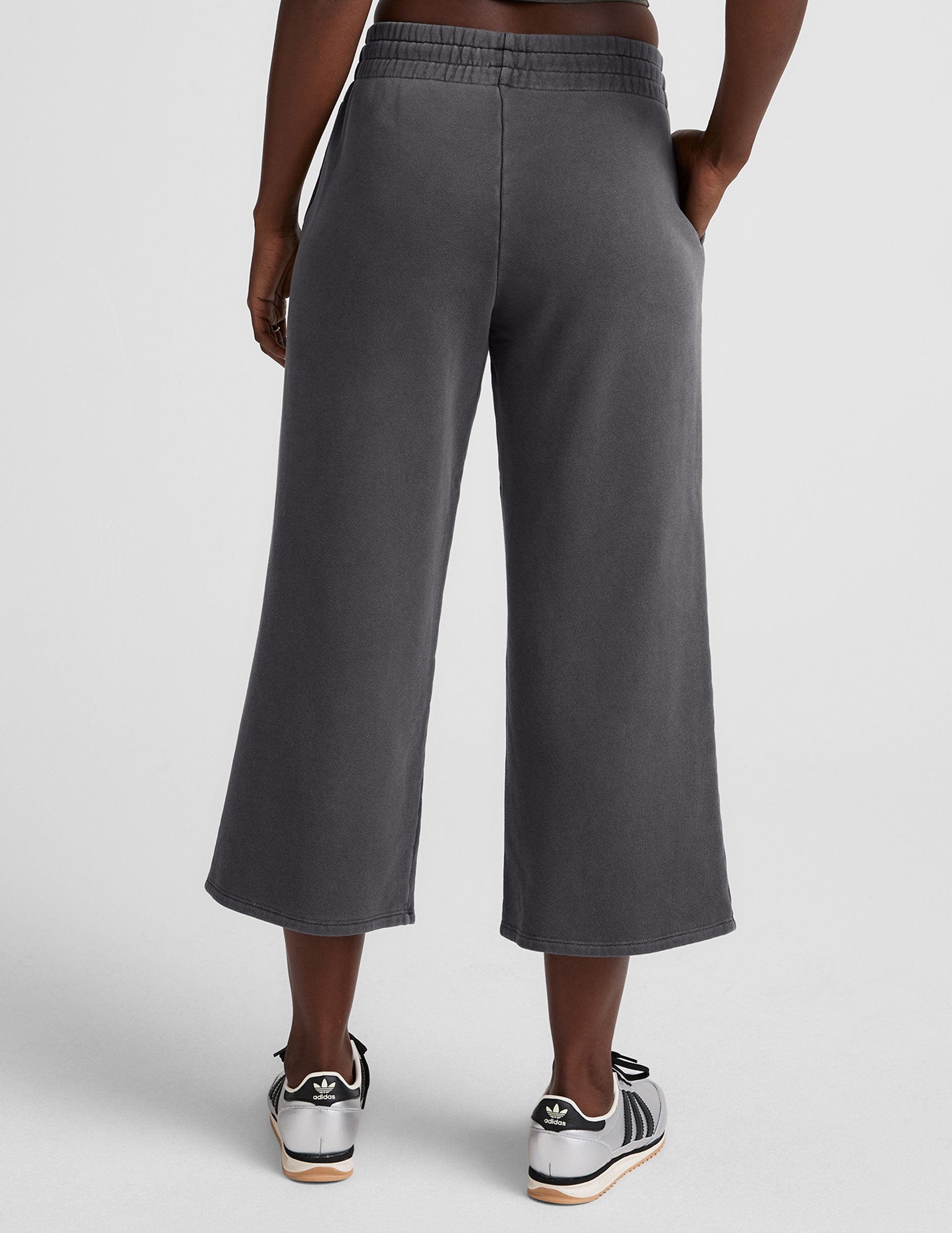 black relaxed fit cropped wide leg pants.