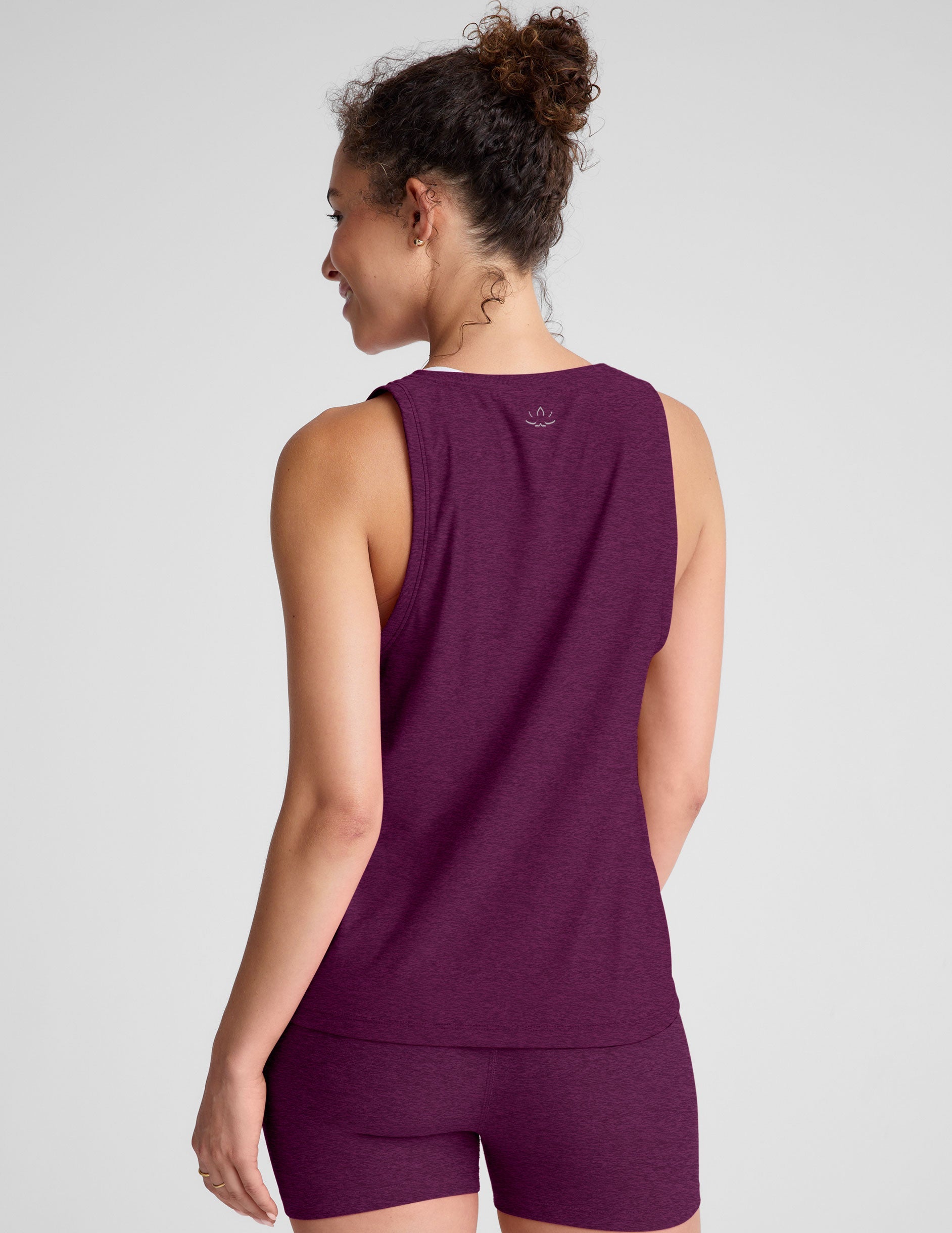 purple scoop neck tank top.