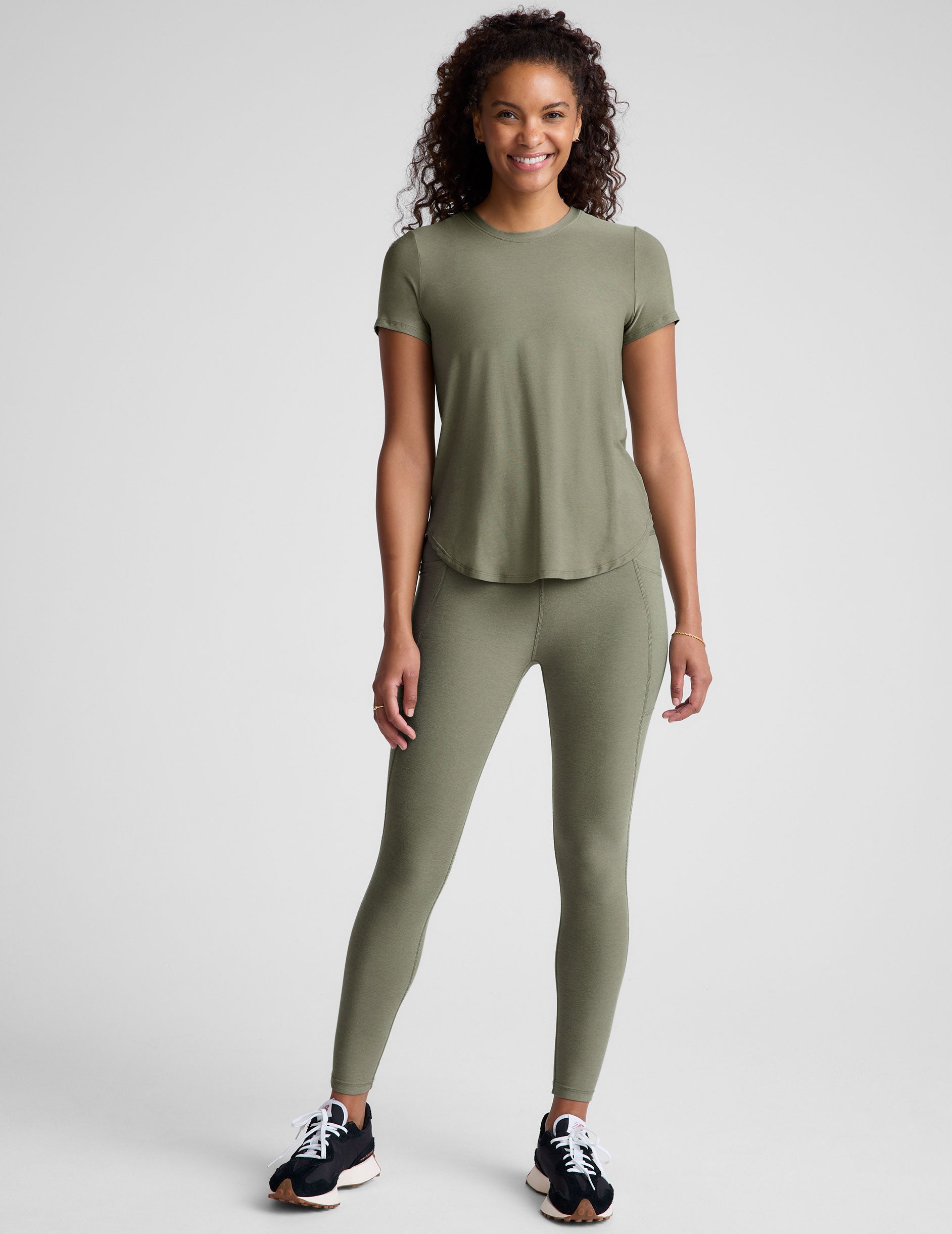 green scoop neck short sleeve t-shirt.