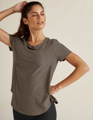 brown relaxed fit short sleeve scoop neck t-shirt.