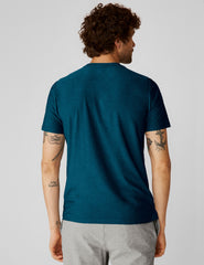 blue men's short sleeve top.