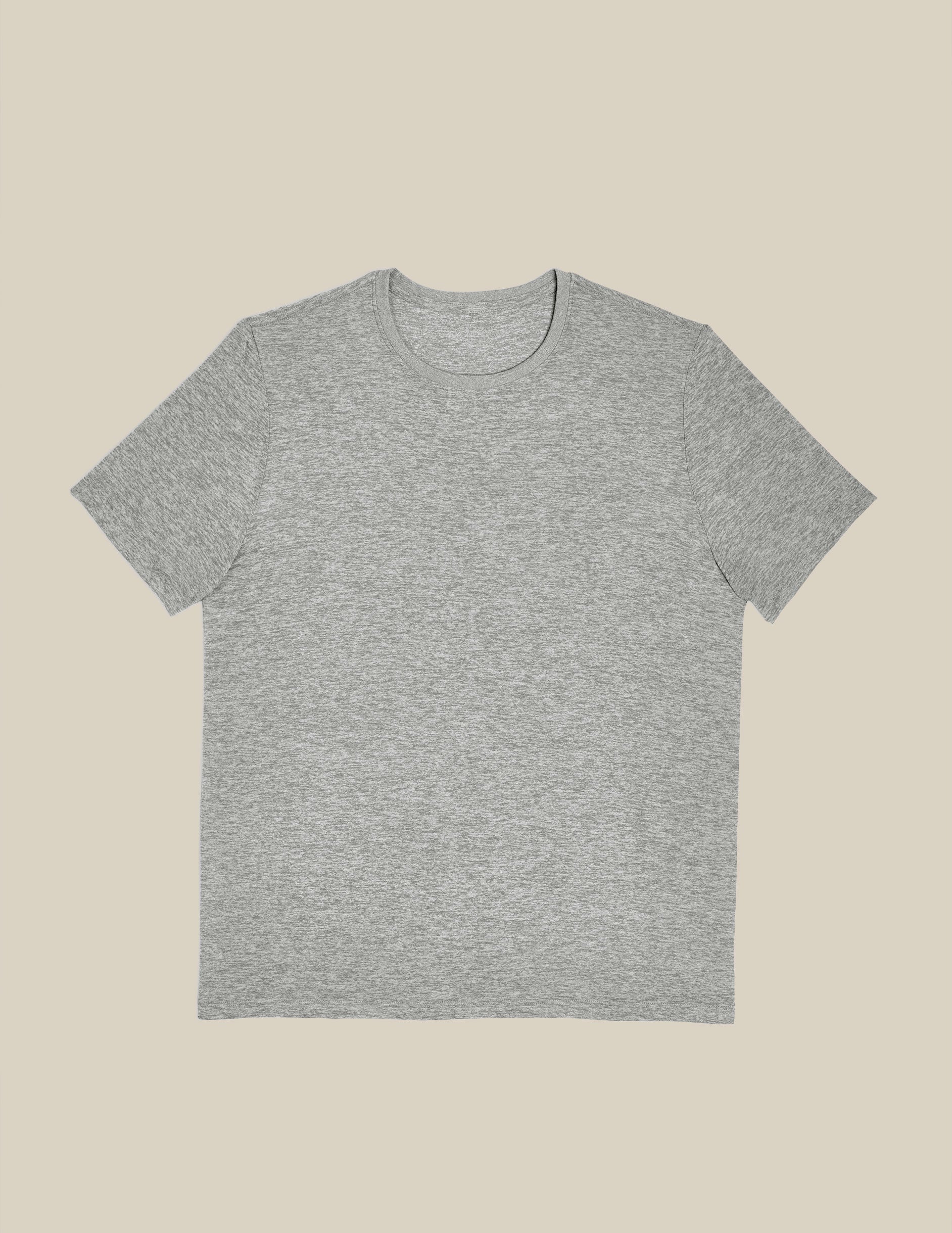 gray men's short sleeve shirt.
