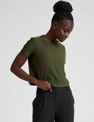 green relaxed fit cropped t-shirt.