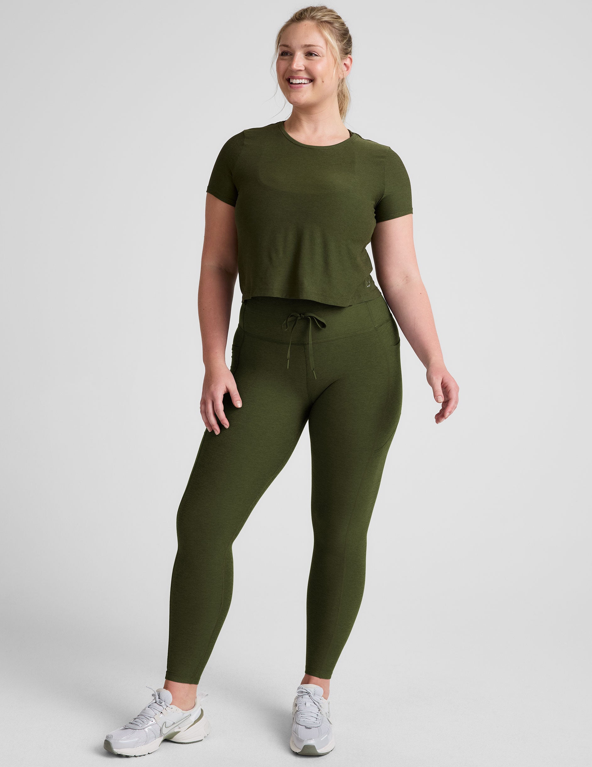 green relaxed fit cropped t-shirt.