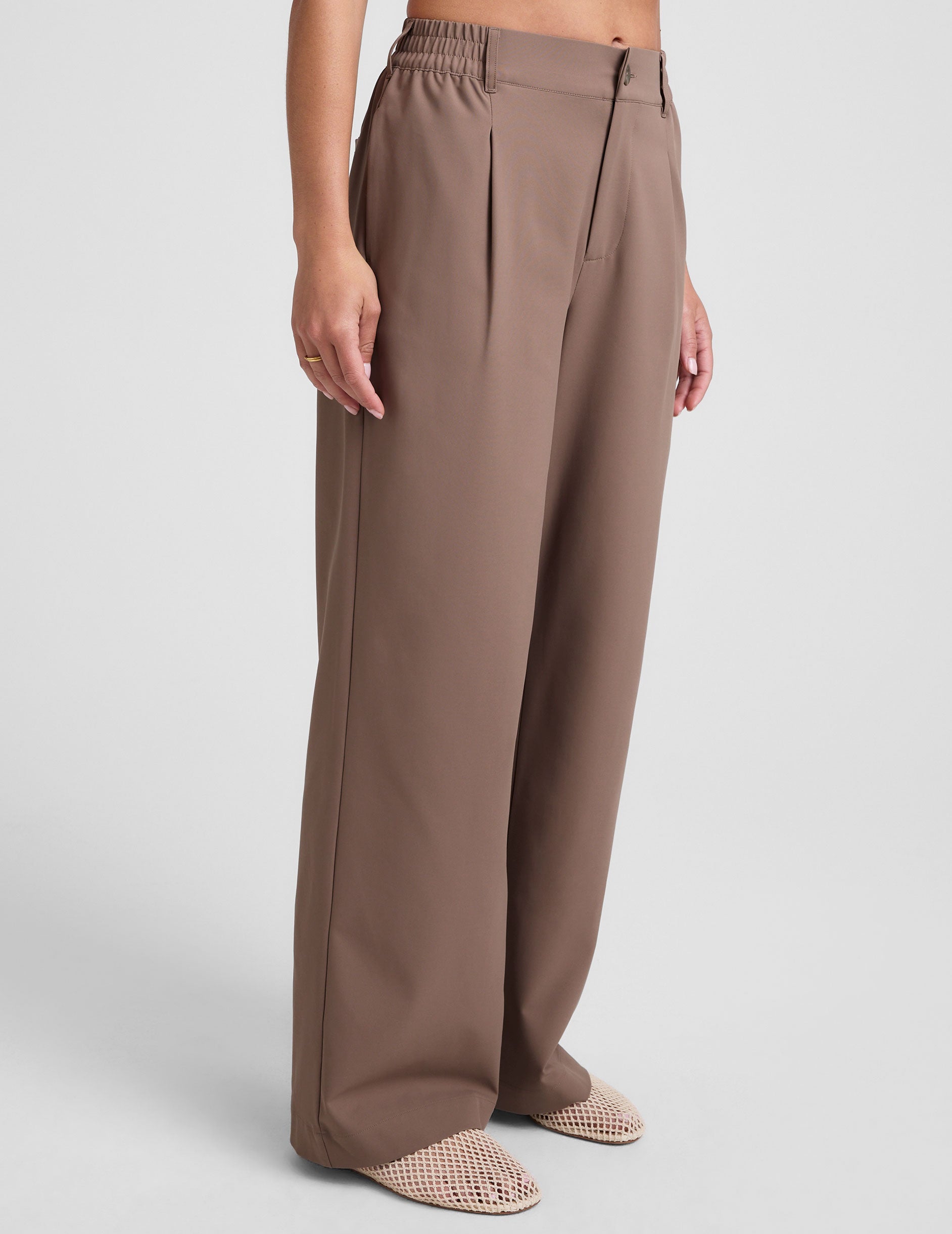 brown straight leg trouser with pockets.