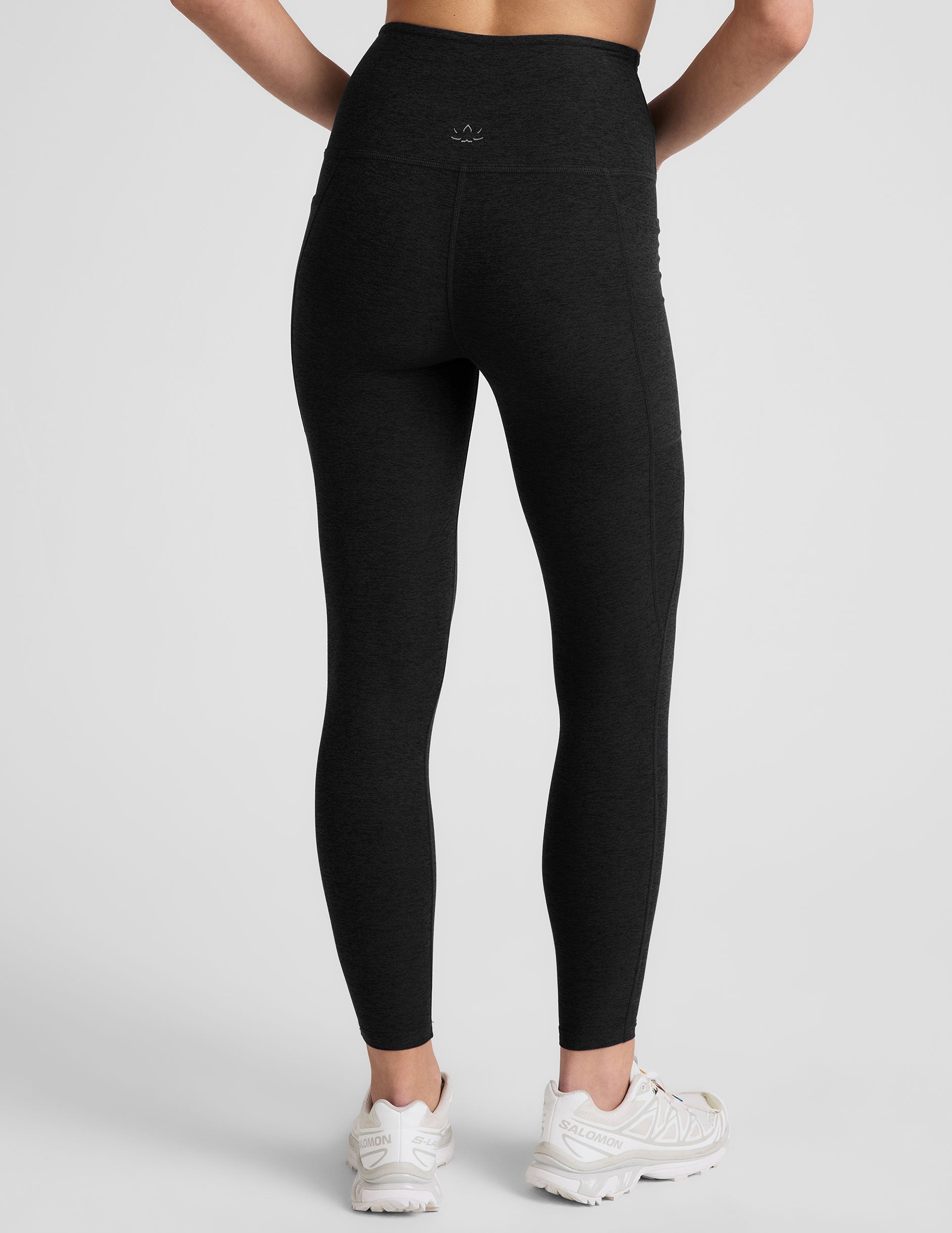 black high waisted midi pocket legging