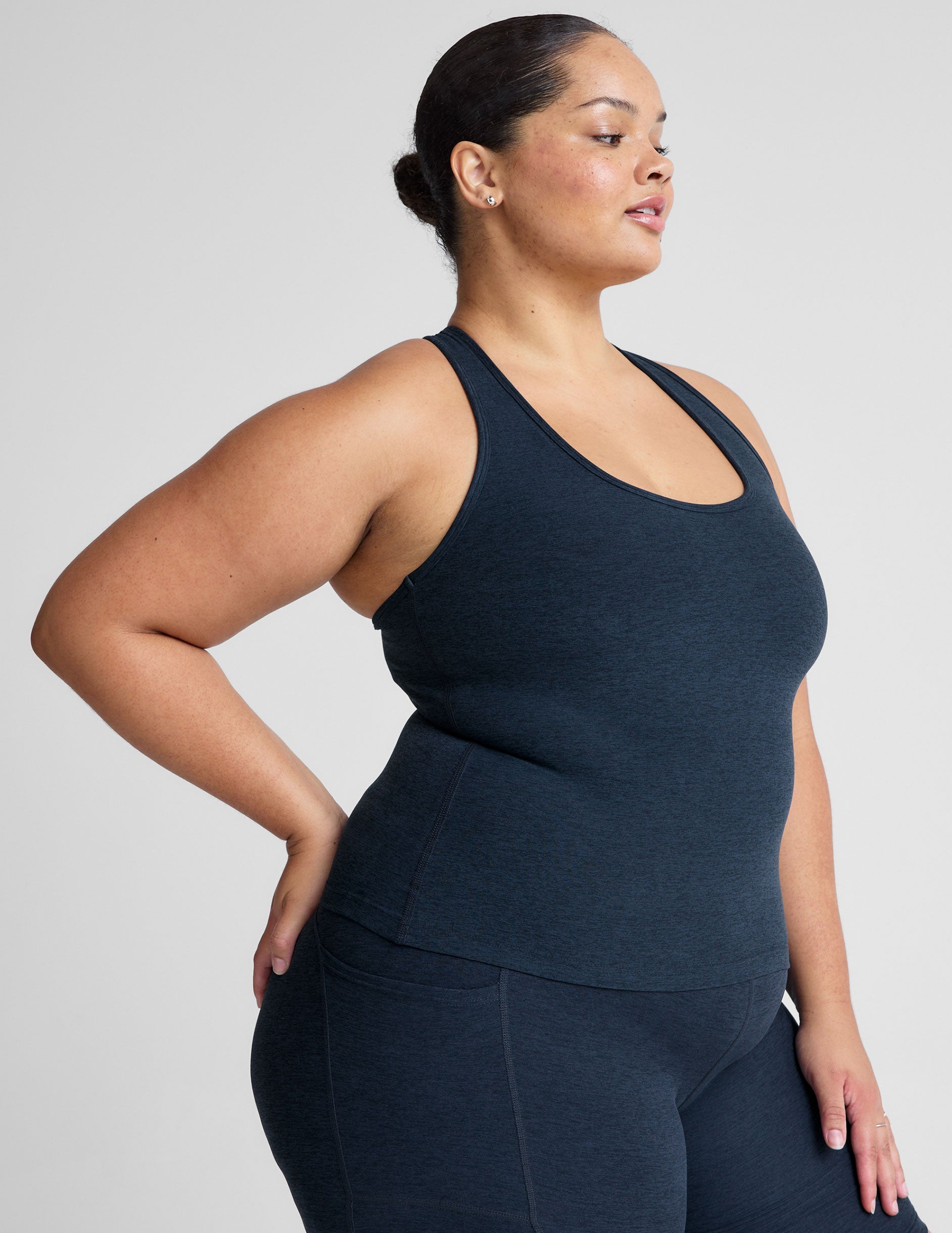plus size navy tank paired with navy high waisted legging